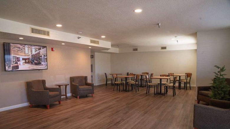 <b>Super 8 by Wyndham Yuma Lobby</b>. Images powered by <a href="https://iceportal.shijigroup.com/" title="IcePortal" target="_blank">IcePortal</a>.