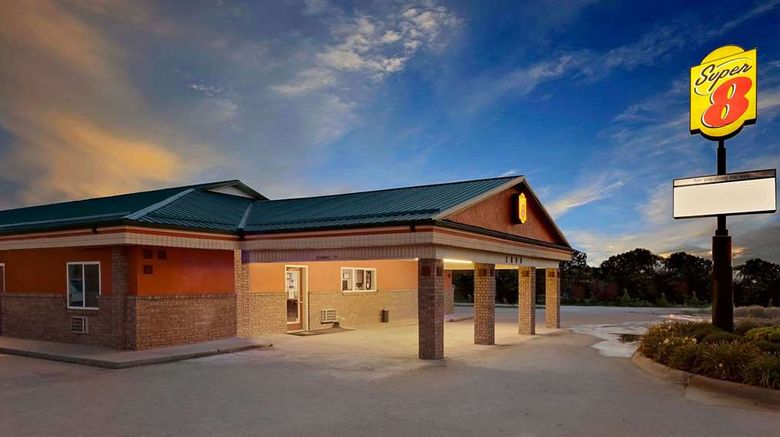 <b>Super 8 Siloam Springs Exterior</b>. Images powered by <a href="https://iceportal.shijigroup.com/" title="IcePortal" target="_blank">IcePortal</a>.