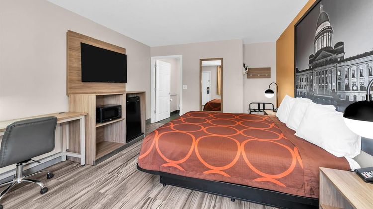 Super 8 Siloam Springs Room