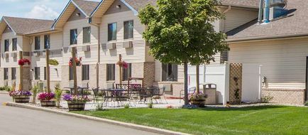 Super 8 Brookings Exterior