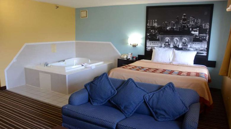 <b>Super 8 Warrenton Room</b>. Images powered by <a href="https://iceportal.shijigroup.com/" title="IcePortal" target="_blank">IcePortal</a>.