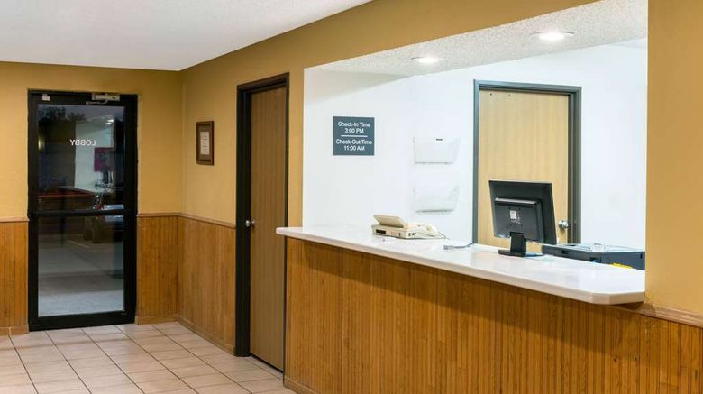<b>Super 8 Warrenton Lobby</b>. Images powered by <a href="https://iceportal.shijigroup.com/" title="IcePortal" target="_blank">IcePortal</a>.