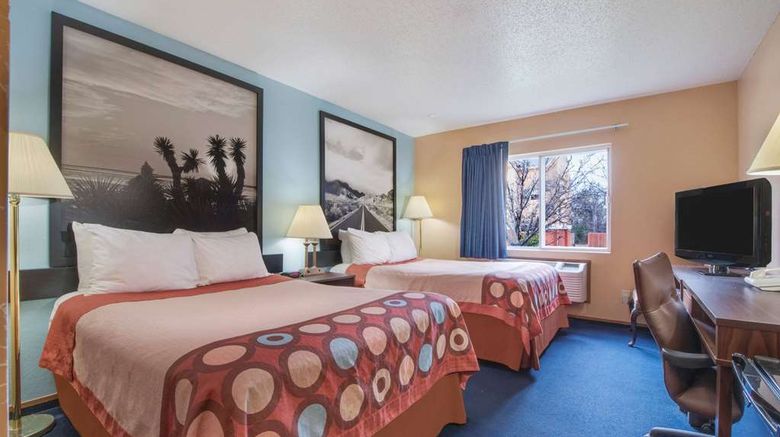 <b>Super 8 College Station Room</b>. Images powered by <a href="https://iceportal.shijigroup.com/" title="IcePortal" target="_blank">IcePortal</a>.
