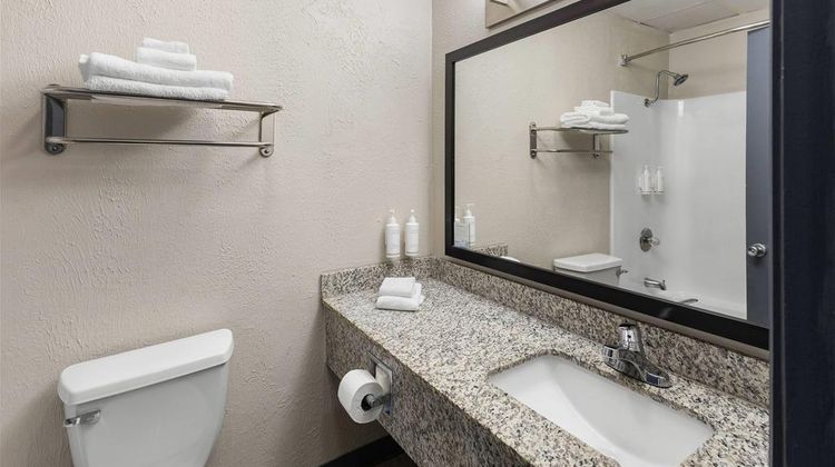 Days Inn Madisonville Suite