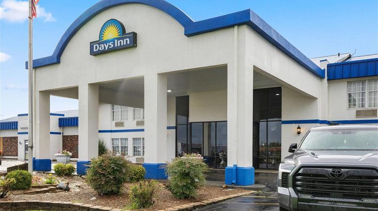 Days Inn Madisonville Exterior