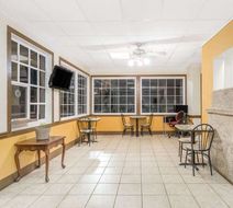 Super 8 Santee Lobby