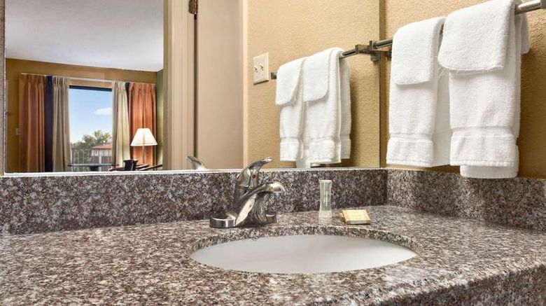 <b>Super 8 Hattiesburg North Room</b>. Images powered by <a href="https://iceportal.shijigroup.com/" title="IcePortal" target="_blank">IcePortal</a>.