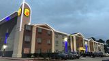 Super 8 (Wyndham) Bedford, TX, DFW-West Exterior