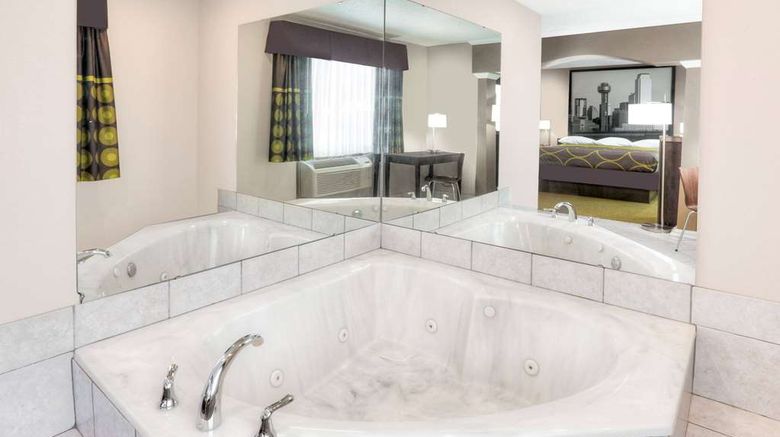 <b>Super 8 (Wyndham) Bedford, TX, DFW-West Room</b>. Images powered by <a href="https://iceportal.shijigroup.com/" title="IcePortal" target="_blank">IcePortal</a>.