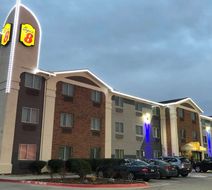 Super 8 (Wyndham) Bedford, TX, DFW-West Exterior