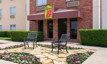 Super 8 Grapevine/DFW Airport Northwest