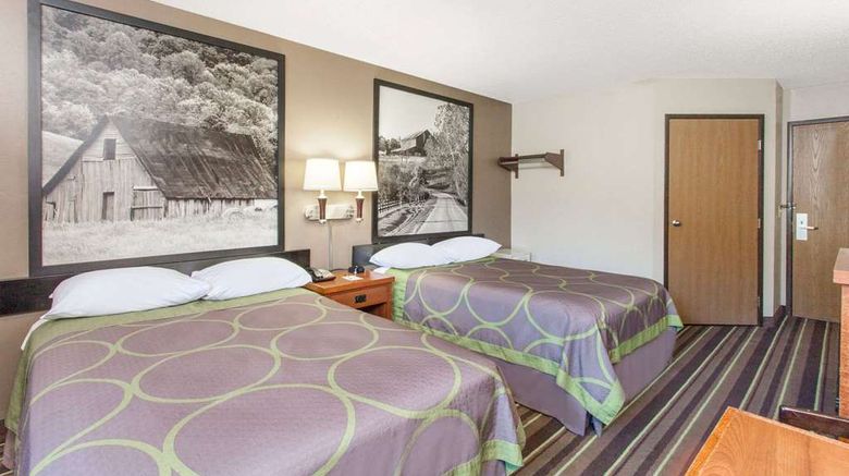 <b>Super 8 Richlands/Claypool Hill Area Room</b>. Images powered by <a href="https://iceportal.shijigroup.com/" title="IcePortal" target="_blank">IcePortal</a>.