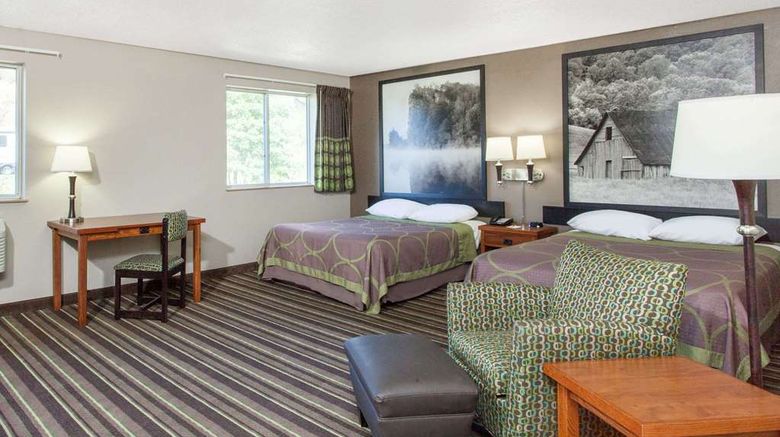<b>Super 8 Richlands/Claypool Hill Area Room</b>. Images powered by <a href="https://iceportal.shijigroup.com/" title="IcePortal" target="_blank">IcePortal</a>.