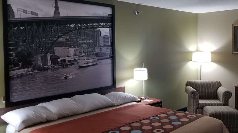 <b>Super 8 Bellefontaine Room</b>. Images powered by <a href="https://iceportal.shijigroup.com/" title="IcePortal" target="_blank">IcePortal</a>.