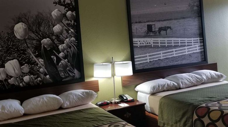 <b>Super 8 Bellefontaine Room</b>. Images powered by <a href="https://iceportal.shijigroup.com/" title="IcePortal" target="_blank">IcePortal</a>.