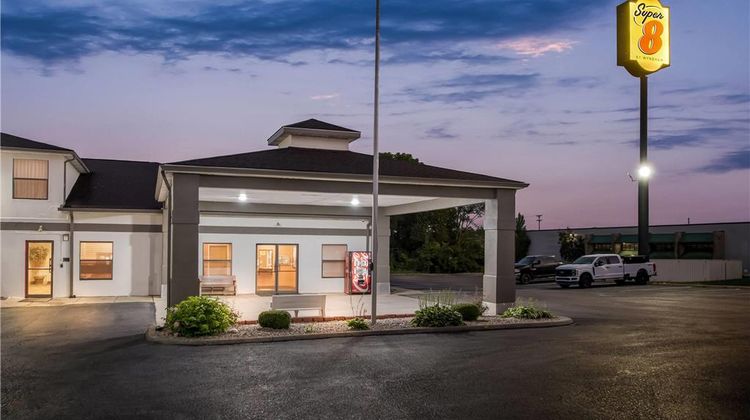 Super 8 Bellefontaine Exterior