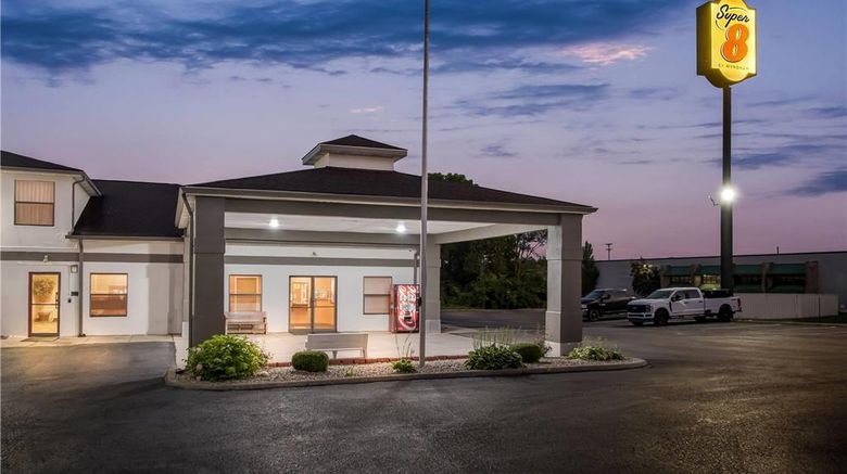 <b>Super 8 Bellefontaine Exterior</b>. Images powered by <a href="https://iceportal.shijigroup.com/" title="IcePortal" target="_blank">IcePortal</a>.