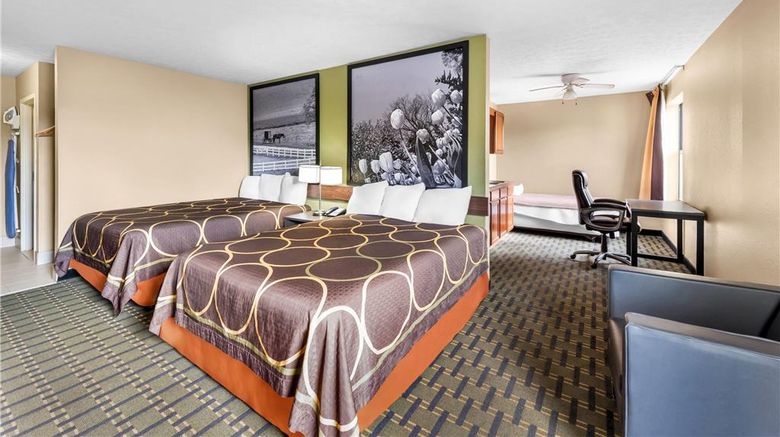 <b>Super 8 Bellefontaine Suite</b>. Images powered by <a href="https://iceportal.shijigroup.com/" title="IcePortal" target="_blank">IcePortal</a>.