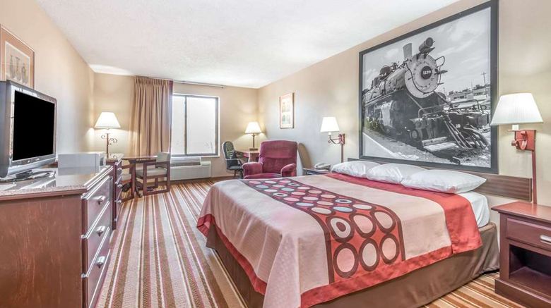 <b>Super 8 Salina I-70 Room</b>. Images powered by <a href="https://iceportal.shijigroup.com/" title="IcePortal" target="_blank">IcePortal</a>.