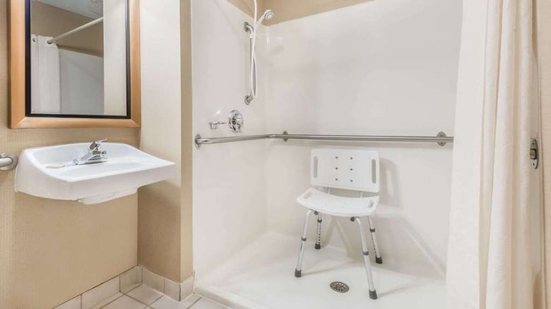 <b>Super 8 Salina I-70 Room</b>. Images powered by <a href="https://iceportal.shijigroup.com/" title="IcePortal" target="_blank">IcePortal</a>.