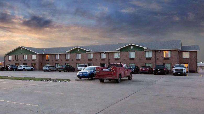 <b>Super 8 Salina I-70 Exterior</b>. Images powered by <a href="https://iceportal.shijigroup.com/" title="IcePortal" target="_blank">IcePortal</a>.