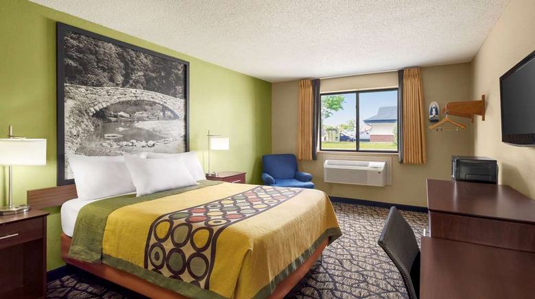 <b>Super 8 Ankeny/Des Moines Area Room</b>. Images powered by <a href="https://iceportal.shijigroup.com/" title="IcePortal" target="_blank">IcePortal</a>.