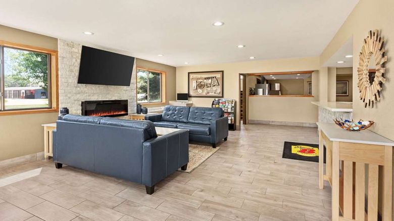 <b>Super 8 Ankeny/Des Moines Area Lobby</b>. Images powered by <a href="https://iceportal.shijigroup.com/" title="IcePortal" target="_blank">IcePortal</a>.
