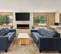 Super 8 Ankeny/Des Moines Area Lobby