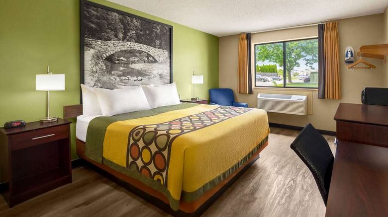 <b>Super 8 Ankeny/Des Moines Area Room</b>. Images powered by <a href="https://iceportal.shijigroup.com/" title="IcePortal" target="_blank">IcePortal</a>.