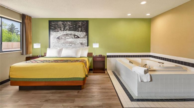 <b>Super 8 Ankeny/Des Moines Area Suite</b>. Images powered by <a href="https://iceportal.shijigroup.com/" title="IcePortal" target="_blank">IcePortal</a>.