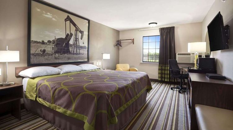 Super 8 Ardmore Room