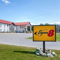 Super 8 Olney