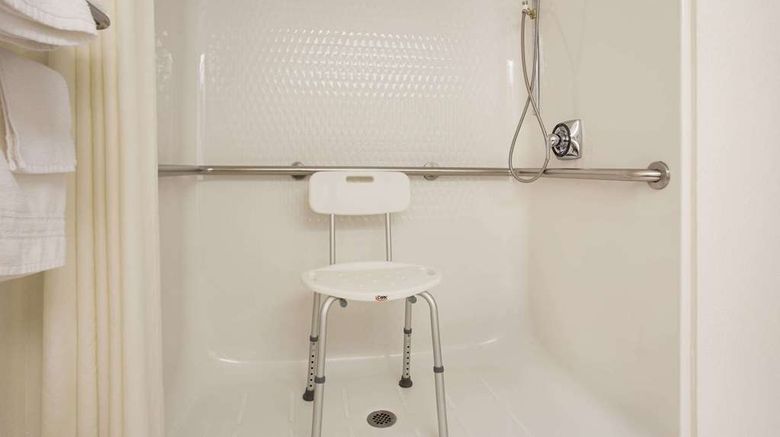 <b>Super 8 New Hampton Room</b>. Images powered by <a href="https://iceportal.shijigroup.com/" title="IcePortal" target="_blank">IcePortal</a>.