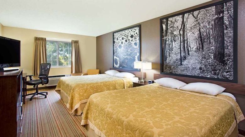 <b>Super 8 New Hampton Room</b>. Images powered by <a href="https://iceportal.shijigroup.com/" title="IcePortal" target="_blank">IcePortal</a>.