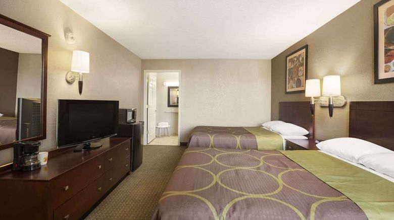 <b>Super 8 Ormond Beach Room</b>. Images powered by <a href="https://iceportal.shijigroup.com/" title="IcePortal" target="_blank">IcePortal</a>.