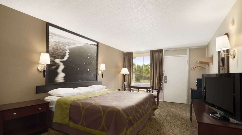 <b>Super 8 Ormond Beach Room</b>. Images powered by <a href="https://iceportal.shijigroup.com/" title="IcePortal" target="_blank">IcePortal</a>.