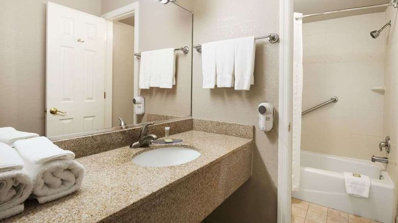 <b>Super 8 Ormond Beach Room</b>. Images powered by <a href="https://iceportal.shijigroup.com/" title="IcePortal" target="_blank">IcePortal</a>.