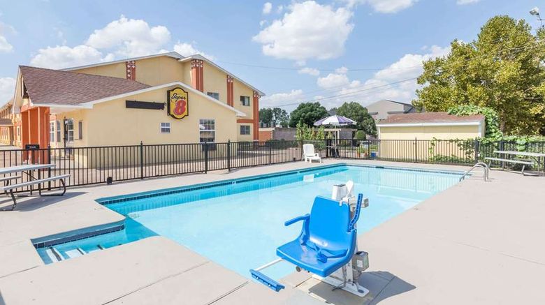 <b>Super 8 Chickasha Pool</b>. Images powered by <a href="https://iceportal.shijigroup.com/" title="IcePortal" target="_blank">IcePortal</a>.