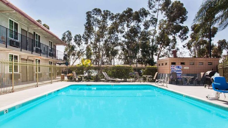<b>Super 8 Redlands/San Bernardino Pool</b>. Images powered by <a href="https://iceportal.shijigroup.com/" title="IcePortal" target="_blank">IcePortal</a>.