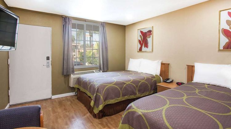 Super 8 Redlands/San Bernardino Room
