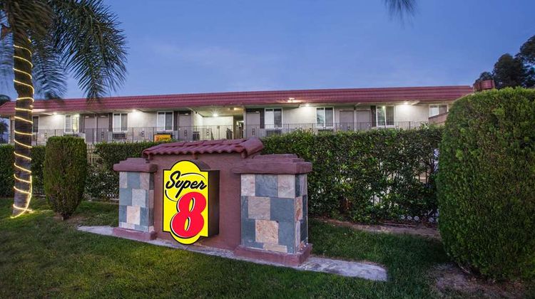 Super 8 Redlands/San Bernardino Exterior