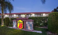 Super 8 Redlands/San Bernardino