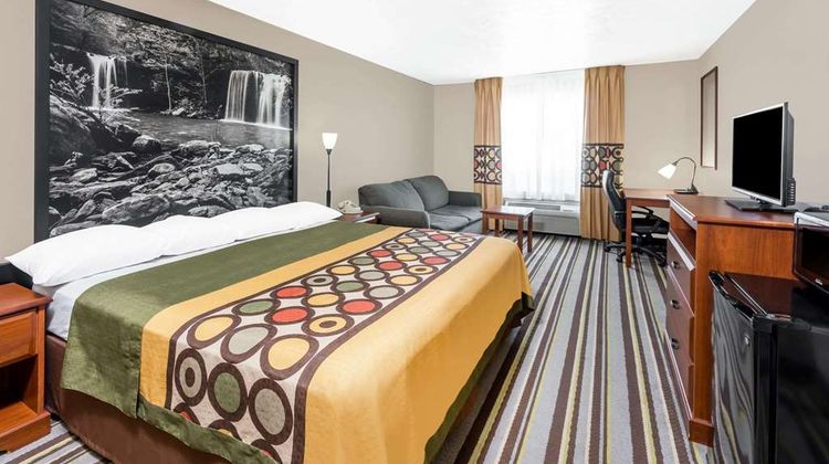 Super 8 Bolivar Room
