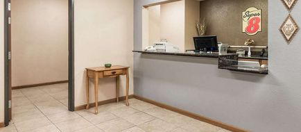 Super 8 Greenville Lobby
