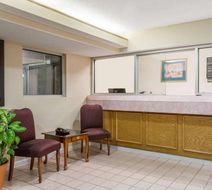 Super 8 Stafford Lobby