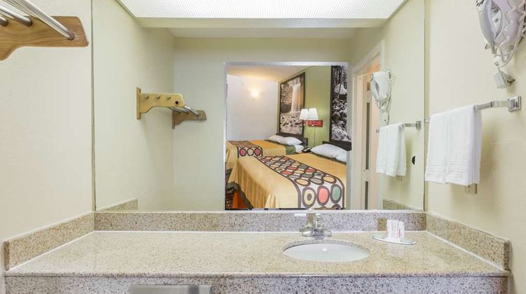 Super 8 Stafford Room