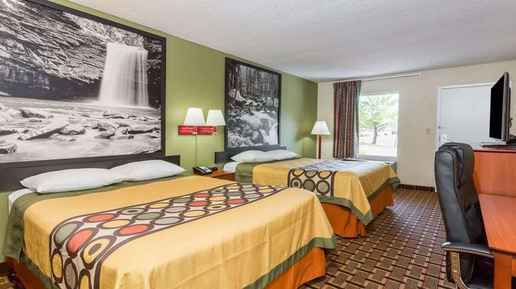 Super 8 Stafford Room