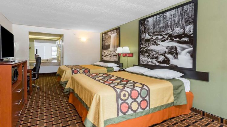 Super 8 Stafford Room