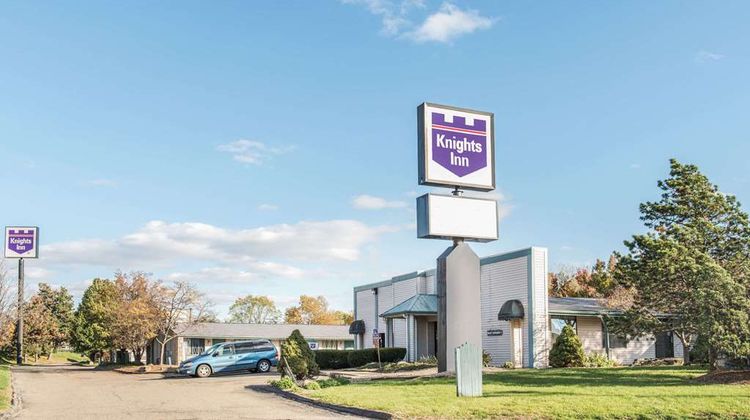 Knights Inn Canton Exterior