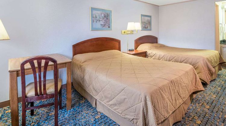 Knights Inn Canton Room